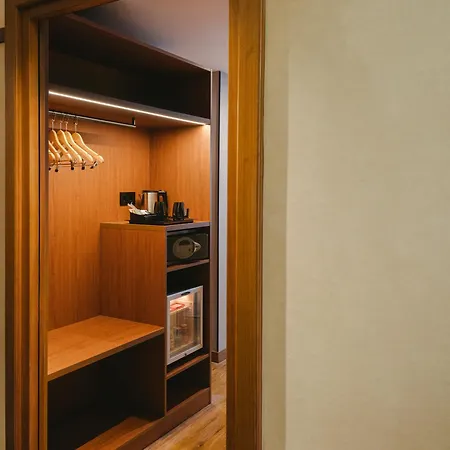 Sercotel Hotel 4*