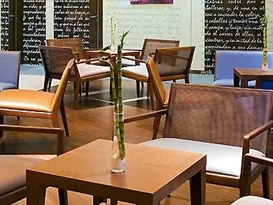 瓦利阿多里德塞尔科特酒店 酒店 4*